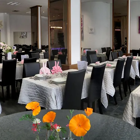 Des Pays Bas Hotel