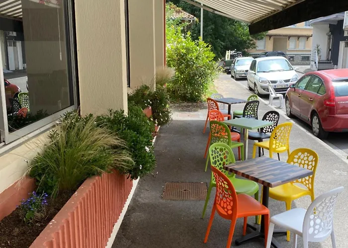 Des Pays Bas 3* ルルド