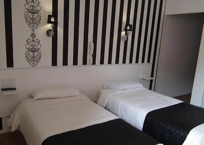 Des Pays Bas ホテル 3*