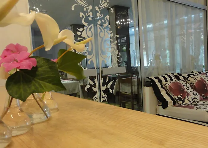 Des Pays Bas 3* ルルド