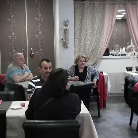 帕耶巴斯酒店 卢德