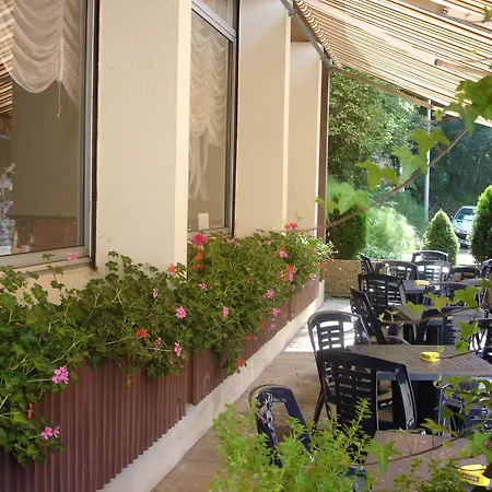 帕耶巴斯酒店 3* 卢德