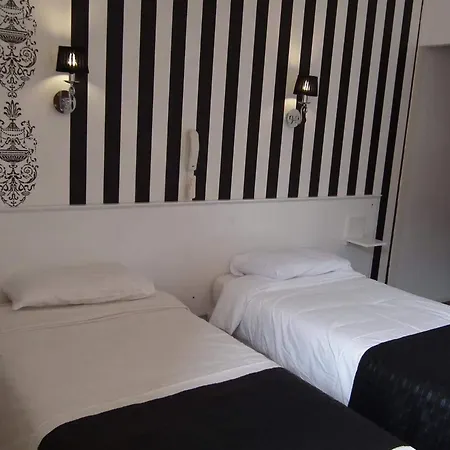 帕耶巴斯酒店 卢德