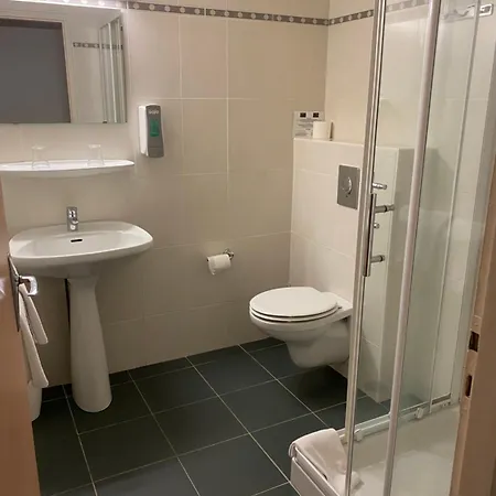 帕耶巴斯酒店 酒店 卢德